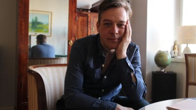 Skådespelaren Riko Eklundh vill lyfta fram äldre kollegor.