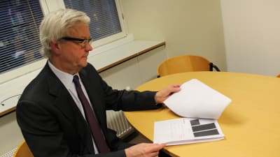 Olli Mäenpää är professor i förvaltningsrätt vid Helsingfors Universitet