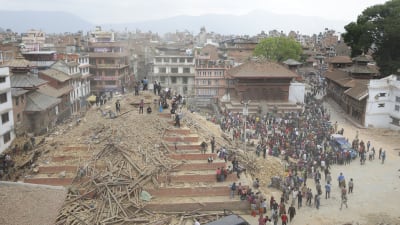 Jordbävningen i Nepal har förorsakat mycket stor förstörelse och krävt hundratals dödsoffer.