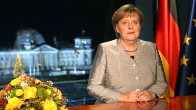 Angela Merkels bandade nyårshälsning sänds på måndag kväll