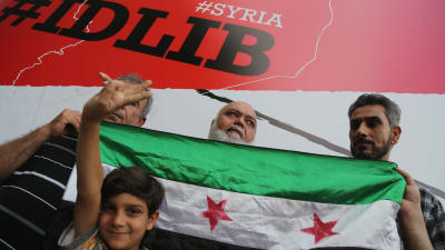 Syriska flyktingar i Turkiet protesterar mot den syriska arméoffensiven i Idlib