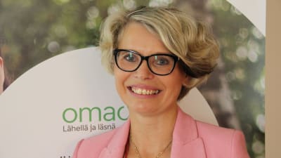 Minna Sillanpää är kommunikationsdirektör på Oma sparbank. 