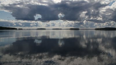 Vy över sjön Puruvesi i Östra Finland.
