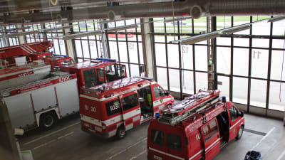 brandbilar och ambulanser i borgå brandkår