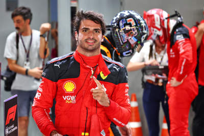 Carlos Sainz jublar.