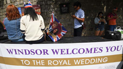 Förberedelser inför bröllopet i Storbritannien