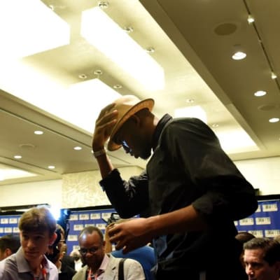 Yksi NBA-varaustilaisuuden 2015 huippulupauksista, Karl-Anthony Towns.