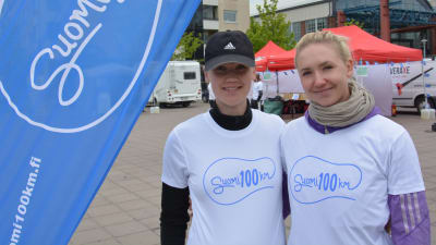 Lisa Laurikainen och Lotta Stenholm.