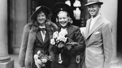 Sonja Heine med mamma och bror 1938.