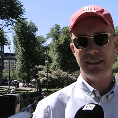 Kuukautissuojagallup Helsingissä.