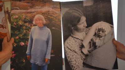 Tove Jansson fotografier visas upp på Almska gården