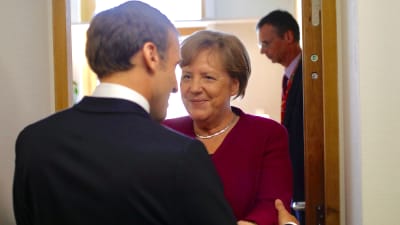 Emmanuel Macron och Angela Merkel. 