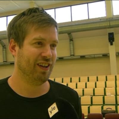 Yle Sportens handbollsexpert Olle Stenius