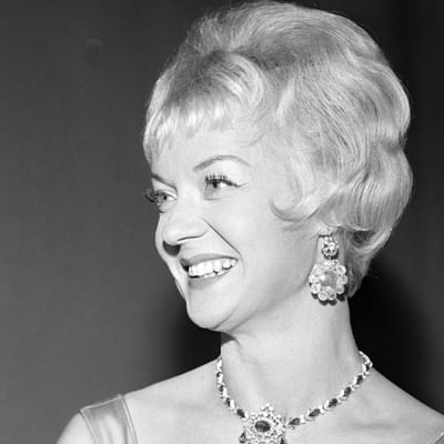 Gerda Ryselin i operetten Lilla helgonet, 1957