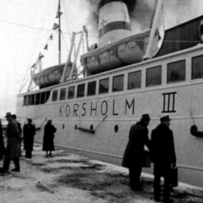 Bilfärjan Korsholm III åkte mellan Vasa och Umeå åren 1958-1965.
