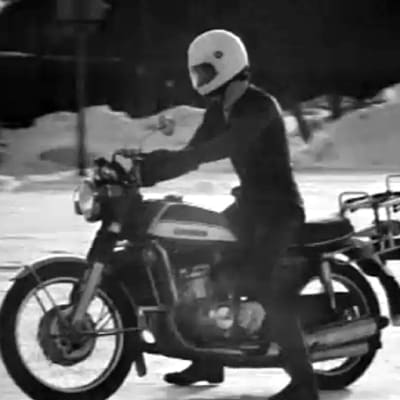 Polis på motorcykel, Yle 1973