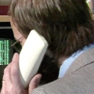 Man ringer med modem, Yle 1986