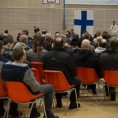 Rajat ovat rakkautta-tapahtuma kokosi Kampushalliin runsaat 100 osallistujaa.