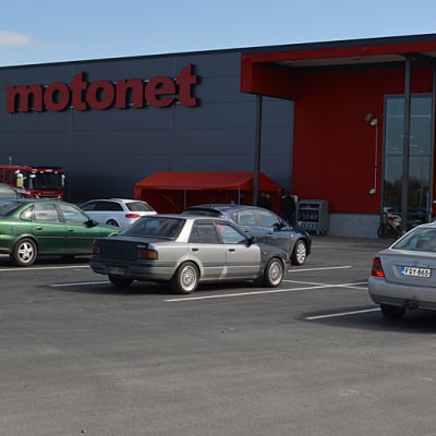 Motonet avasi myymälän Tornioon 2.5.2016.