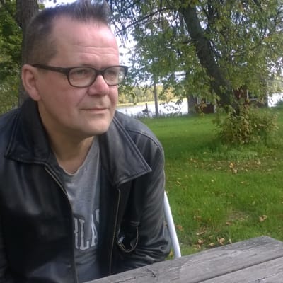 Kirjalija Kari Hotakainen