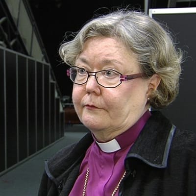 Helsingin piispa Irja Askola.
