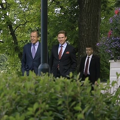 Pääministeri Jyrki Katainen ja Venäjän ulkoministeri Sergei Lavrov Kesärannassa.