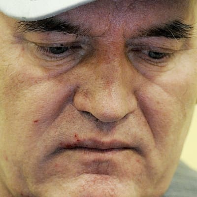 Ratko Mladic lokakuussa 2011.