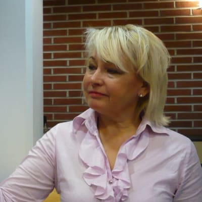 Marjo Salo löysi YLE Hämeestä Juha Meurosen taulun Olympialaiset Ahvenistolla 1952