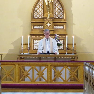 Kirkkoherra Markku Korpela.