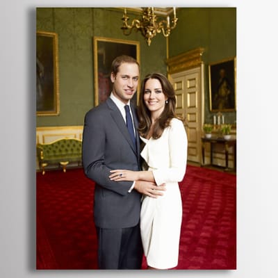 Prinssi Williamin ja Catherine Middletonin virallinen kihlajaiskuva.