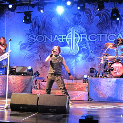Sonata Arctica soittaa Kemin Satama Open Air -festivaaleilla 2013.