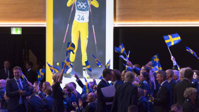 Den svenska delegationen vid valet av OS-värd för 2026.