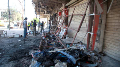 Bilbomb exploderade i stadsdelen Karrada i Bagdad, Irak den 2 juli 2016.