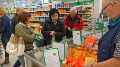 Valio-ostar med rysk text säljs i Villmanstrand