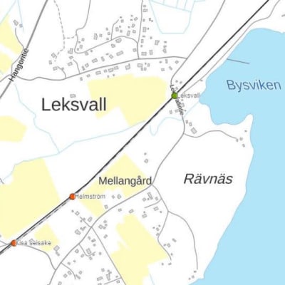 En karta som visar plankorsningarnas lägen i Leksvall i Raseborg. 