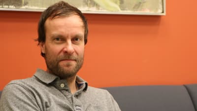 Toni Lyyski, teamchef vid hälsoskyddet i Helsingfors stad.