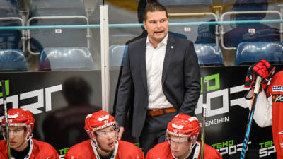 Tomek Valtonen.