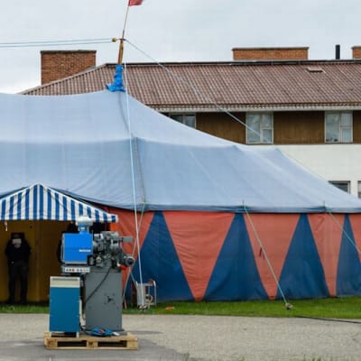 Sodankylän elokuvajuhlien Pieni teltta 11.6.2013.