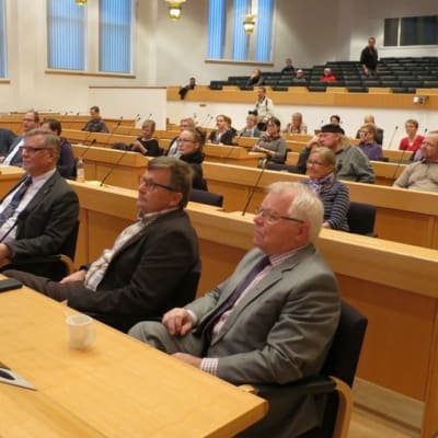 SPR:n tilaisuuteen tulleista yli puolet olivat Rovaniemen valtuustoedustajia tai muita viranomaisia.