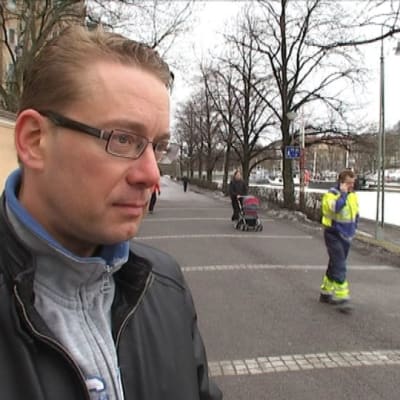 Puolustusministeri Stefan Wallin (r.)