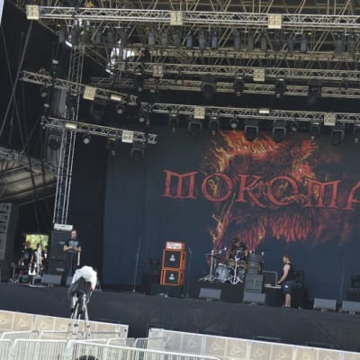 Sound check Jurassic Rcokin päälavalla.
