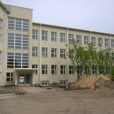 Armilan koulu funkis koulu kesällä 2015