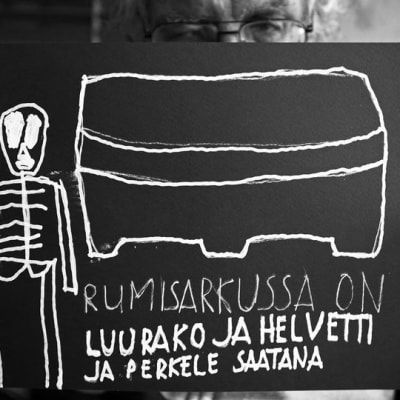 Pertti Kurikka purkaa tuntojaan alter egonsa Kalevi Helvetin kautta.