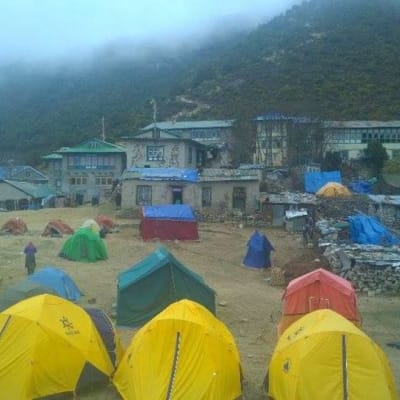 Telttoja Pangbochessa, Nepalissa