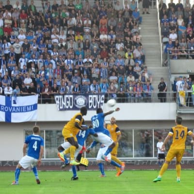 RoPS - Asteras -ottelua seurasi Oulun Raatin stadionilla 3500 katsojaa.