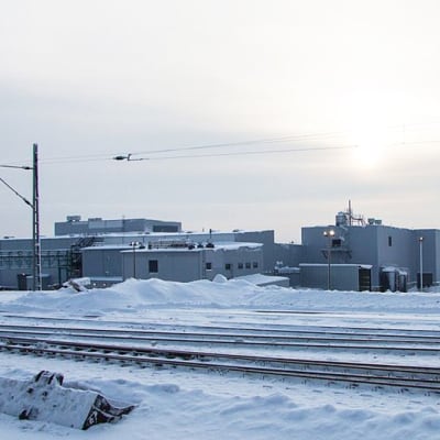 Talvivaara kaivoksen valmis uraanierotuslaitos tammikuussa 2013