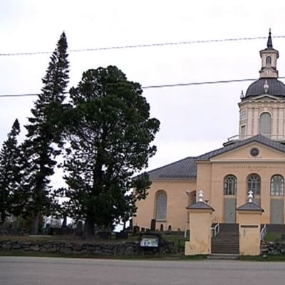 Alatornion kirkko