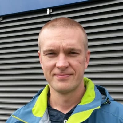 Jari Viuhkola pelasi 659 ottelua Oulun Kärpissä.