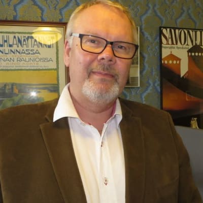 Savonlinnan Opperajuhlien taiteellinen johtaja Jorma Silvasti.