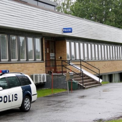 Poliisin toimipiste Lappeenrannan Mustolassa.